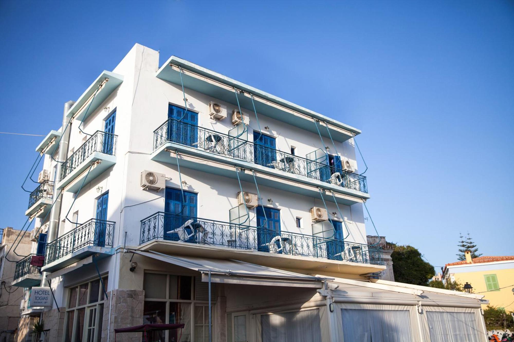 Togias Hotel Aegina Esterno foto