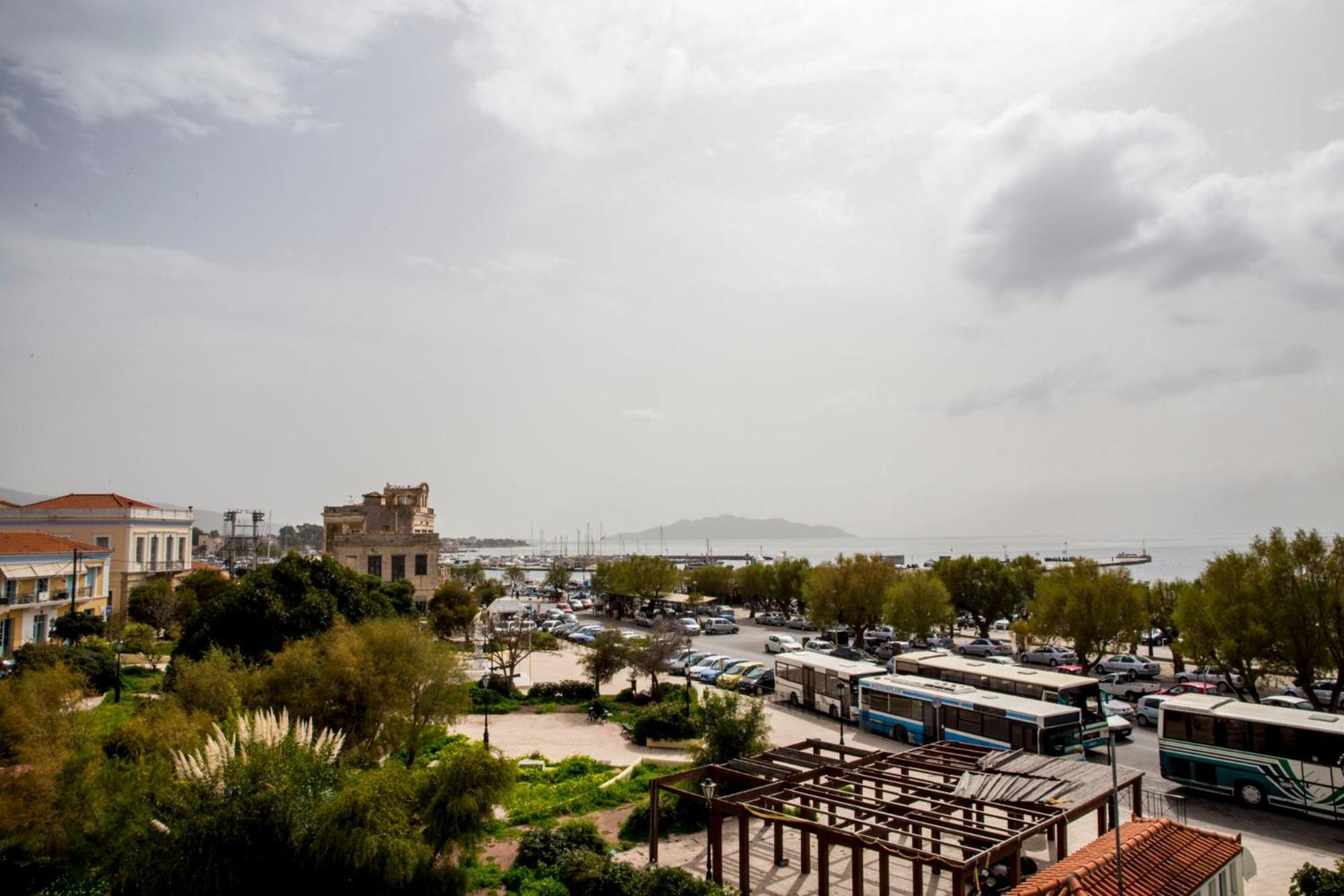 Togias Hotel Aegina Esterno foto